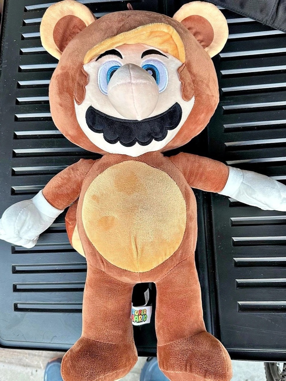 Nintendo Super Mario 3D Land Tanooki Mario Plush Brown